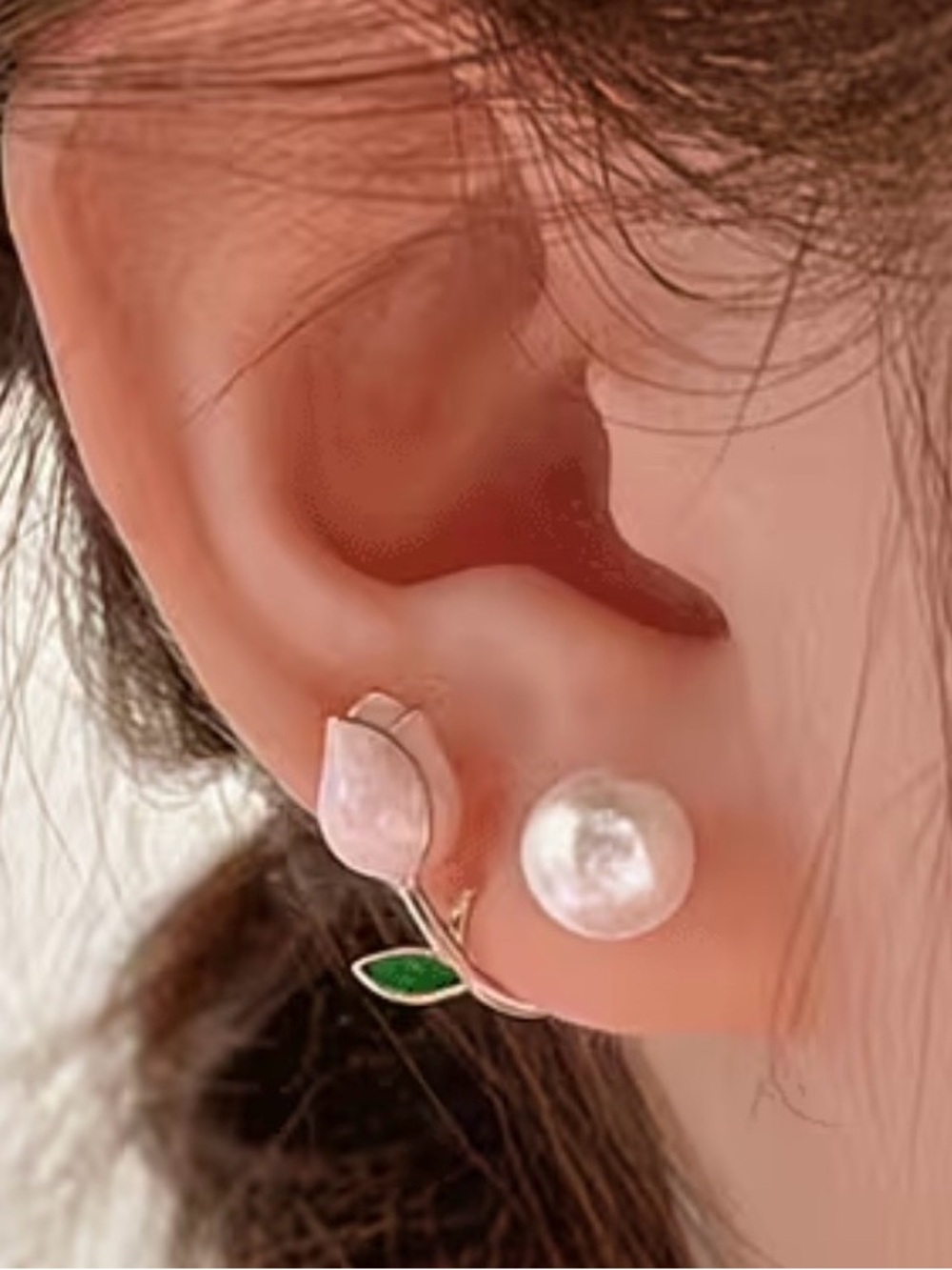 Pink Rose and Pearl Stud Earring - Picture 3 of 6